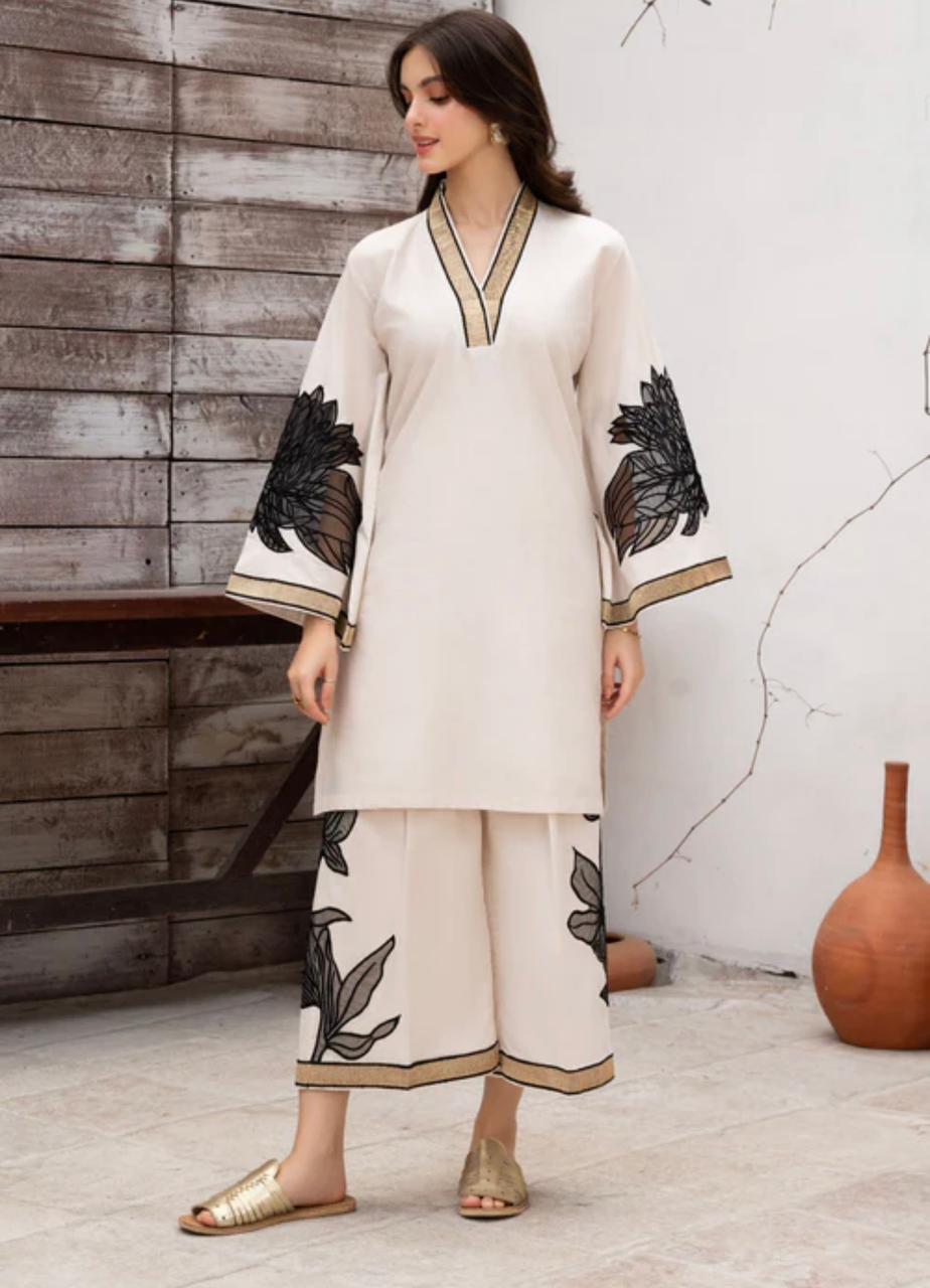 Kubra Plazoo Embroidered 2PC Suit